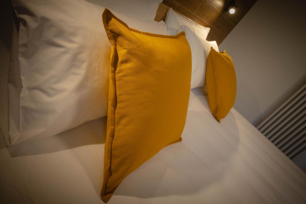 San Martin Holidays Home - Stay, Work & Fun Pont-Saint-Martin Eksteriør bilde