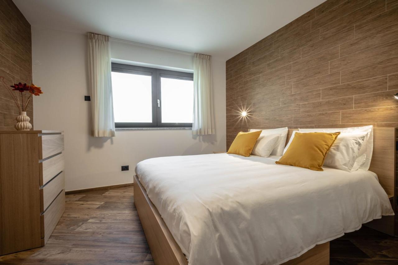 San Martin Holidays Home - Stay, Work & Fun Pont-Saint-Martin Eksteriør bilde